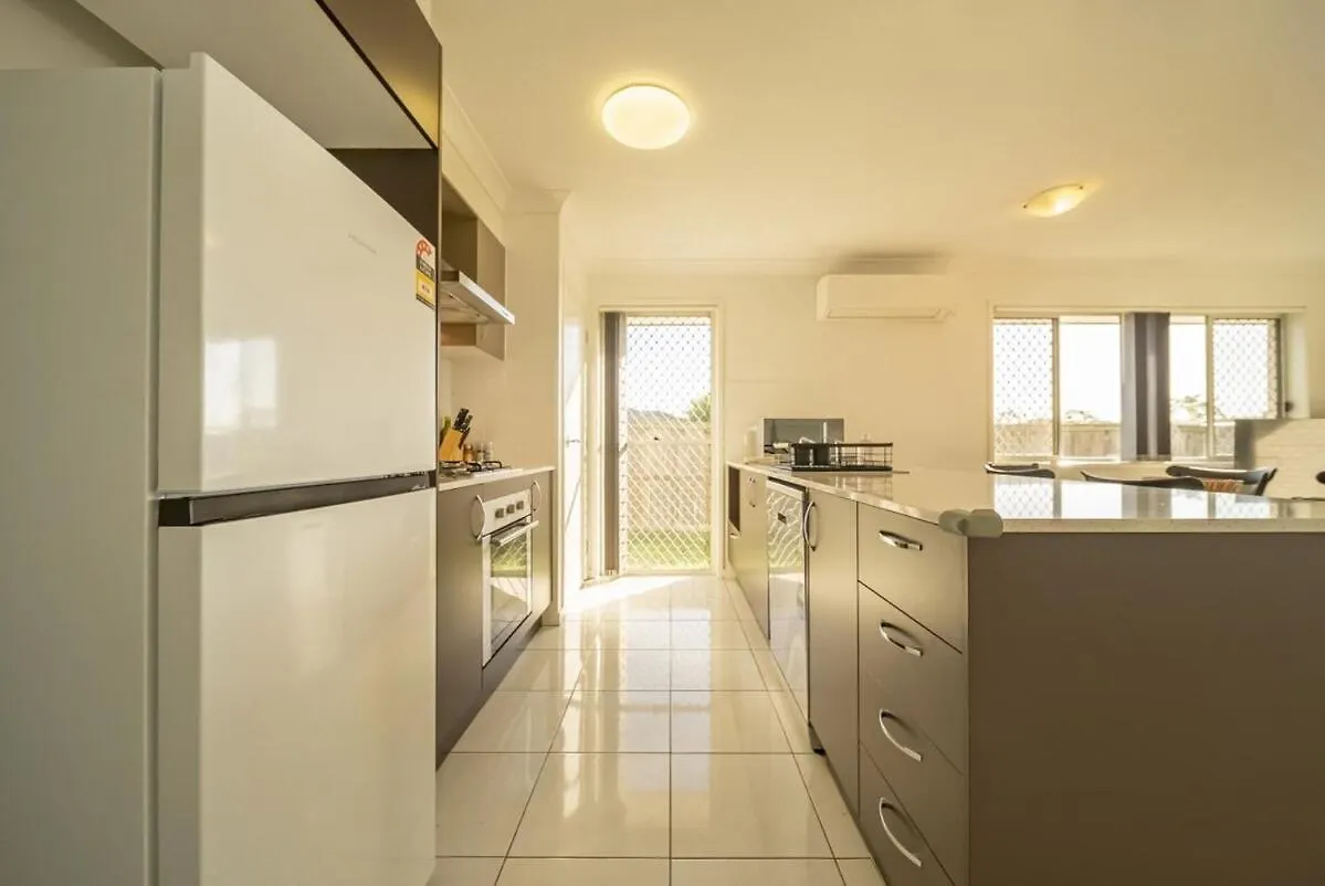Peaceful Retreat - Spacious Family Home In Yarrabilba Perfect For Family Or Professionals Logan Village Australia